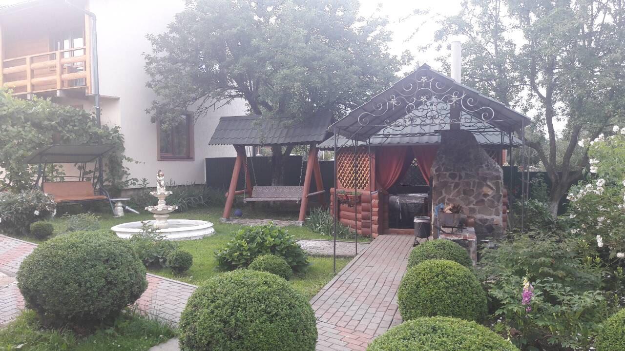 U Romana ยาเรมชา ภายนอก รูปภาพ